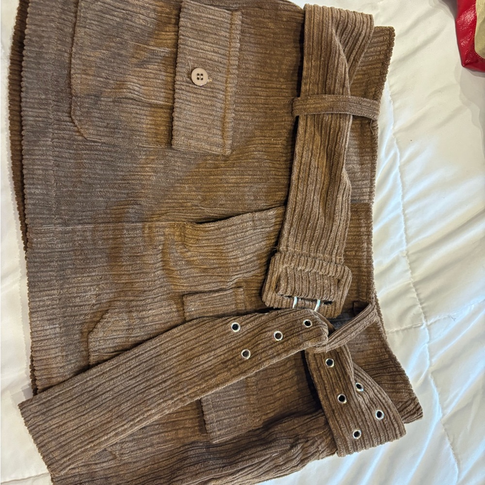 Brown Ribbed Knit Sweater - Picture 2 of 3